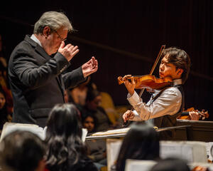 Daniel Kang performs a solo with the UC Berkeley Symphony Orchestra